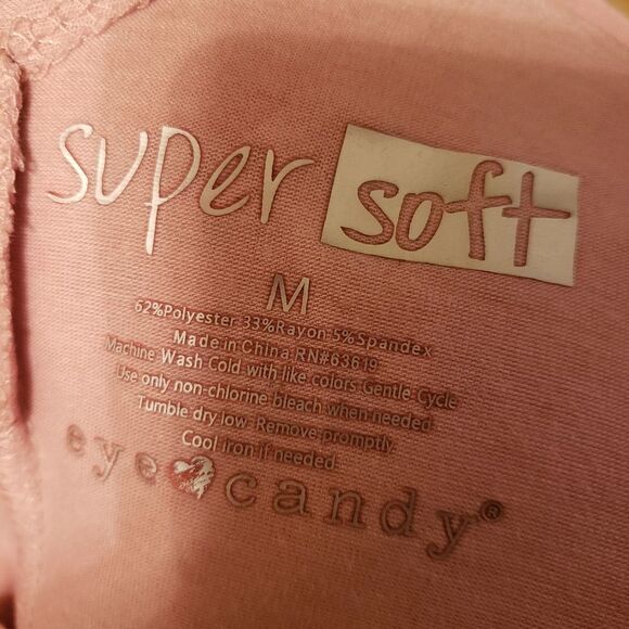 Eye Candy Super Soft Light Pink Mock Neck Tee With Open Back Size Medium - Picture 4 of 7